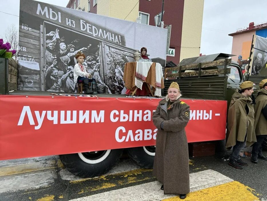 9 Мая Салехард. Минута молчания на день Победы. Фото с дня Победы Салехард. Маршировка на 9 мая Салехард. Мая салехард