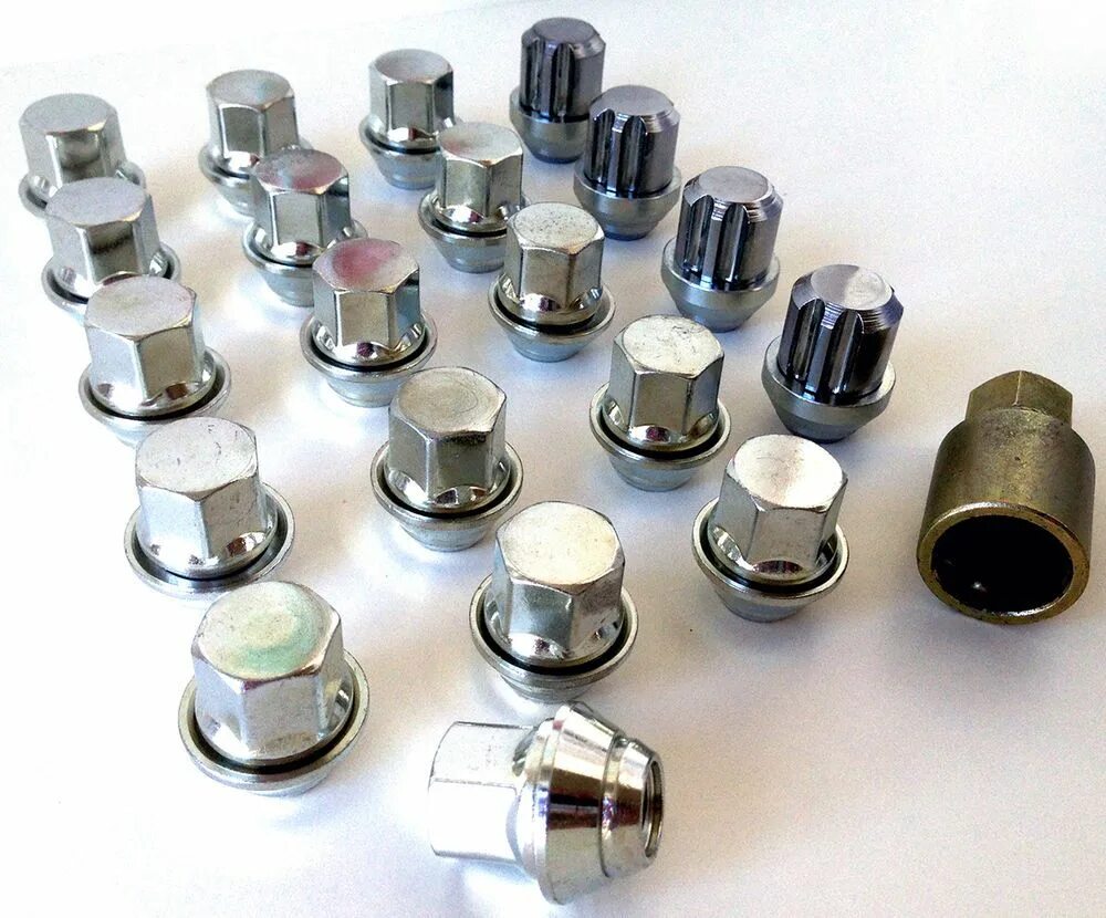 Гайка колеса форд. Гайка колесная форд фокус 3. Ford 1678260 гайка колеса. Колесная гайка форд мондео 3. Резьба гайки колеса ford kuga.