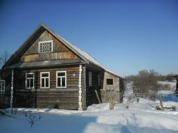 Дом 300 тыс. Деревня Шалдеж. Деревня Пленишник Череповецкий район. Дом за 300 тысяч рублей. Борель Новгородская область.