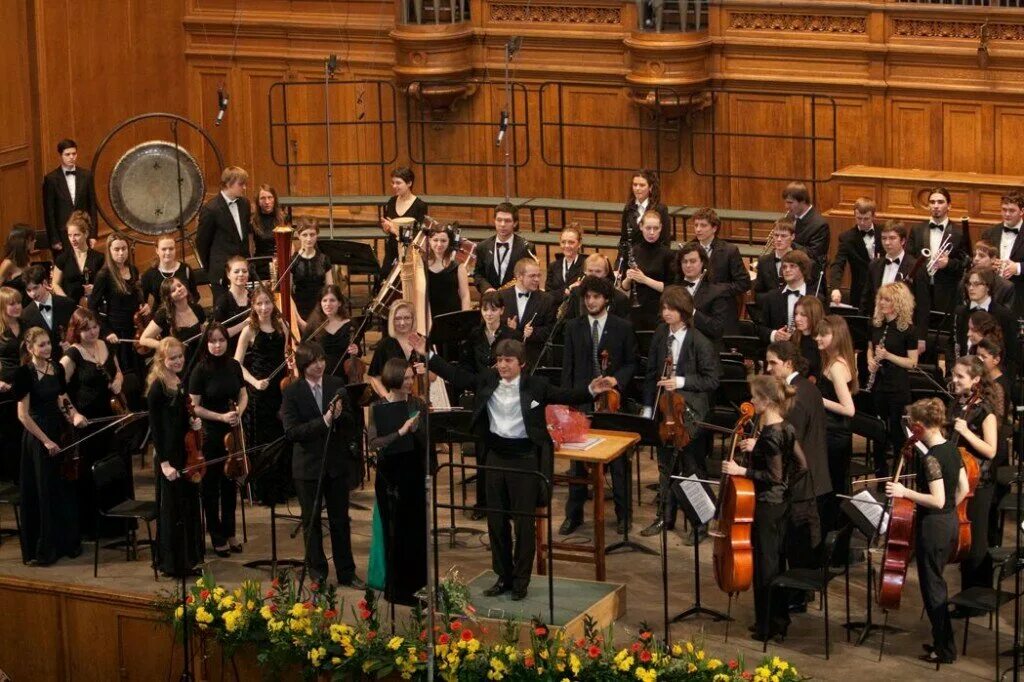 Ректор гнесиных. Ректор гнесинки рыжинский. Саямов мгу. Ректор гнесиных. Рыжинский александр омск.