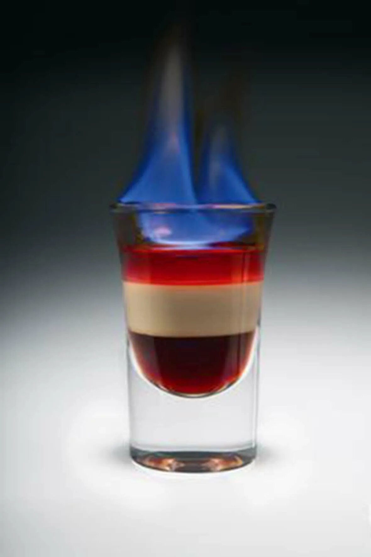 Б52 горит. Б52. б52 grand marnier. б54 шот. b 53 шот.