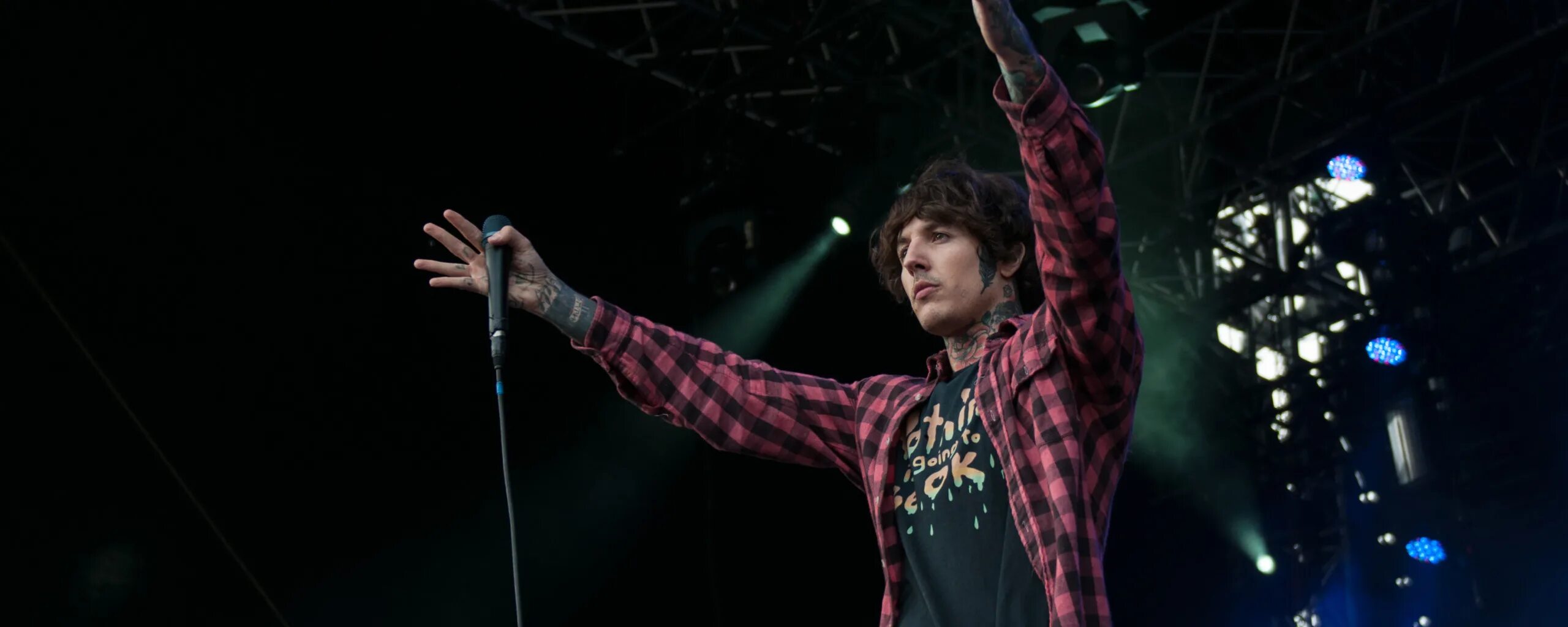 Bring me up bring me down. Оливер сайкс. bmth 2007. bring me the horizon 2007. оливер сайкс 2007 drop dead.