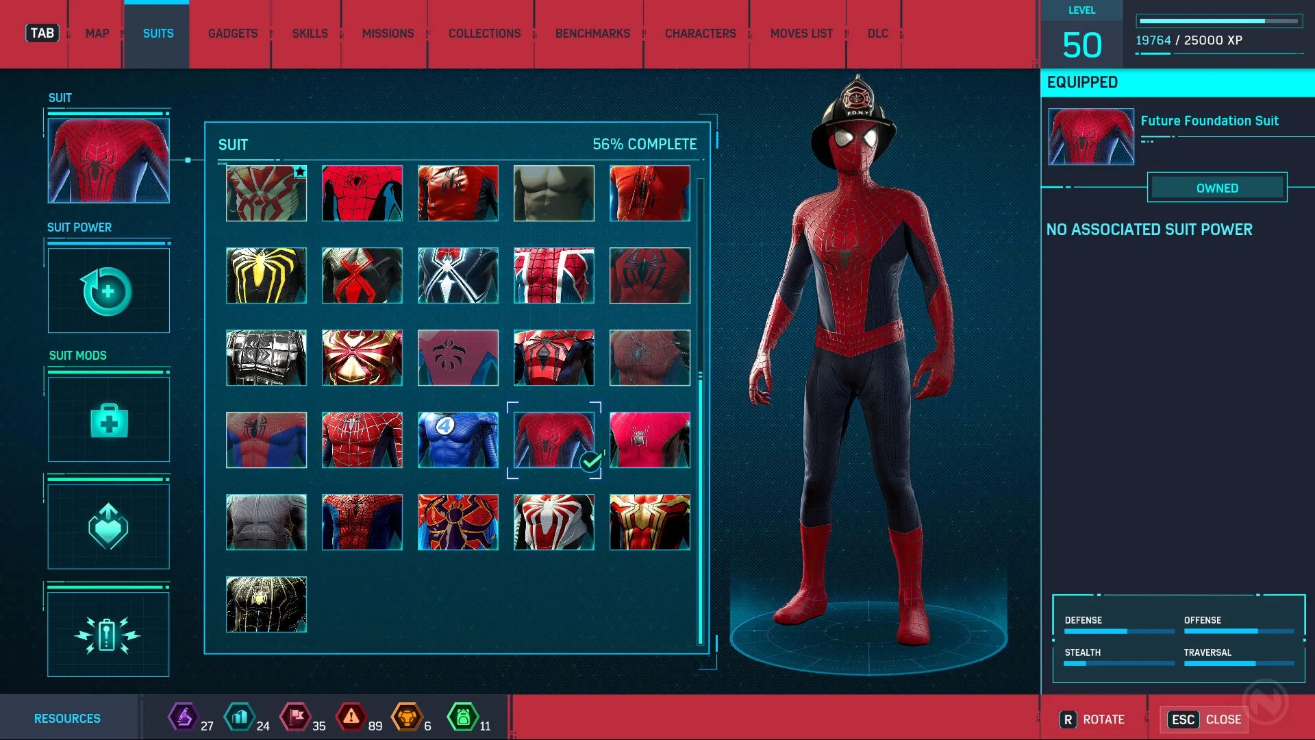 Человек паук как поменять костюм. Взрослый костюм спайдермена. Порванный костюм человека паука. Человек в костюме человека паука. Человек-паук костюмы киновселенная марвел.