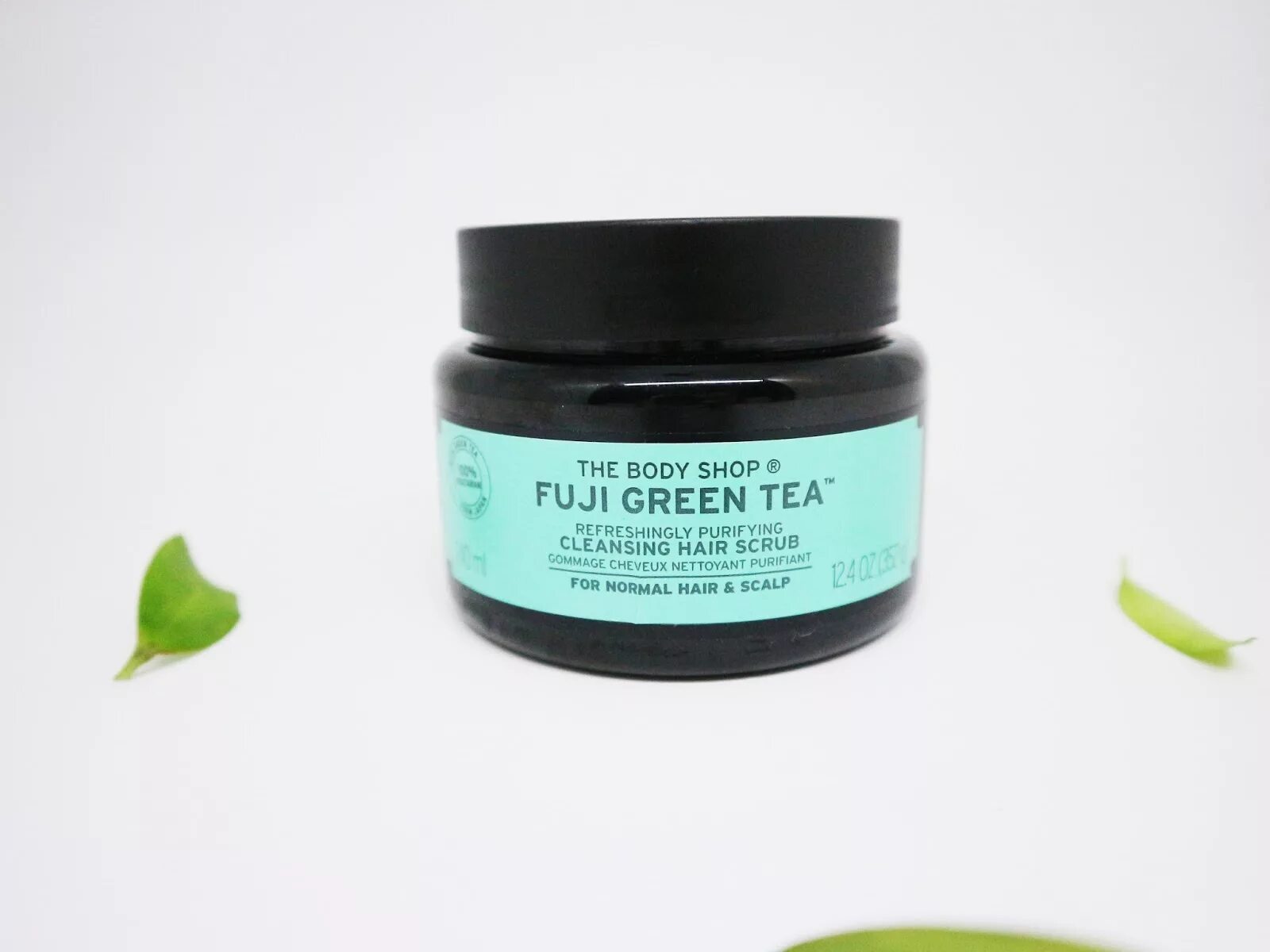 Fuji Green Tea скраб. Боди шоп скраб для волос. Скраб с зеленым чаем. Скраб для головы зеленый. Hair scrub