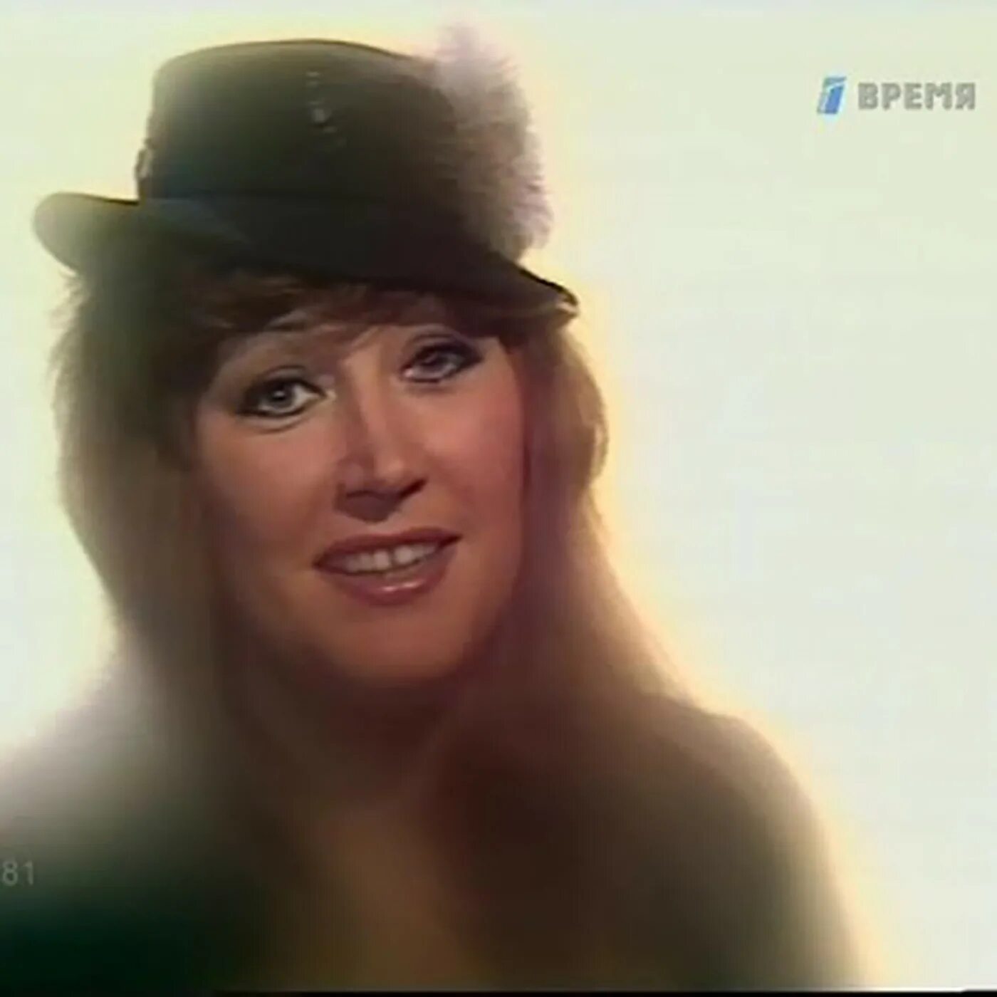 алла пугачева обложка. пугачева лето ремикс. песня звёздное лето алла пугачёва. алла пугачева ах как хочется жить. алла пугачёва.