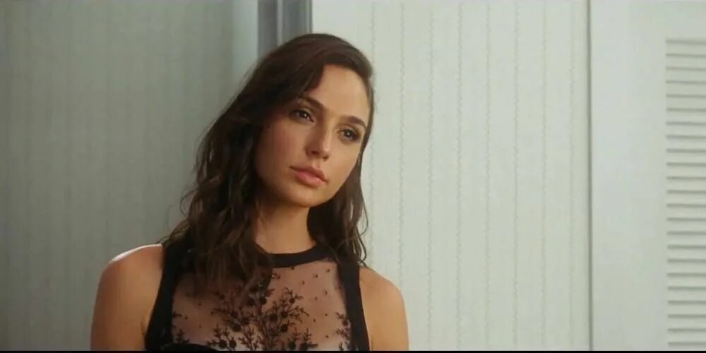 Gal Gadot шпионы по соседству. Шпионы по соседству трейлер. Keeping up with the Joneses (2016) Fragman. Шпионы по соседству 2016 хорошее качество