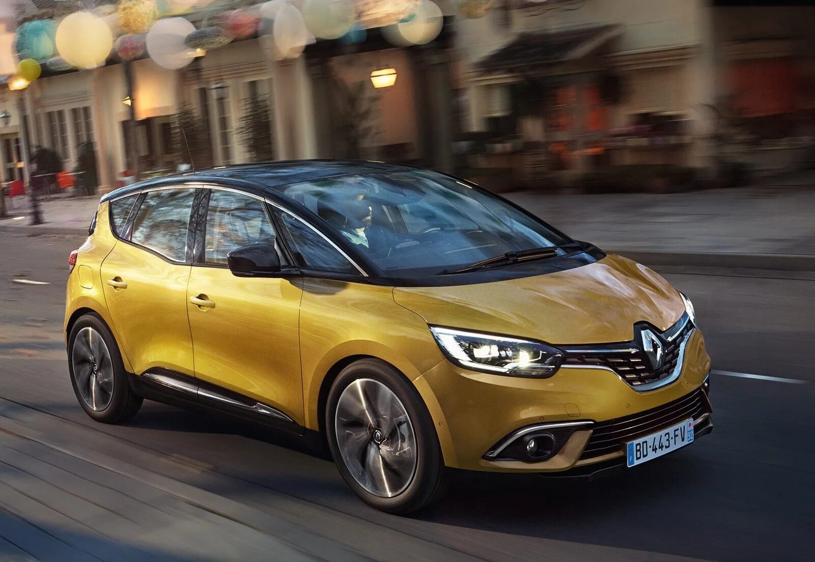 Рено сценик 4 отзывы. Renault Scenic 4. Рено Сценик 2016. Рено Гранд Сценик 4. Renault Scenic 2016.