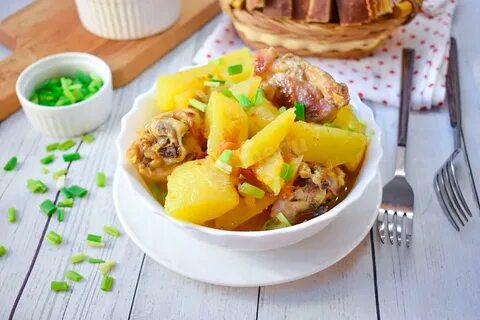 Потушить картошку с окорочком