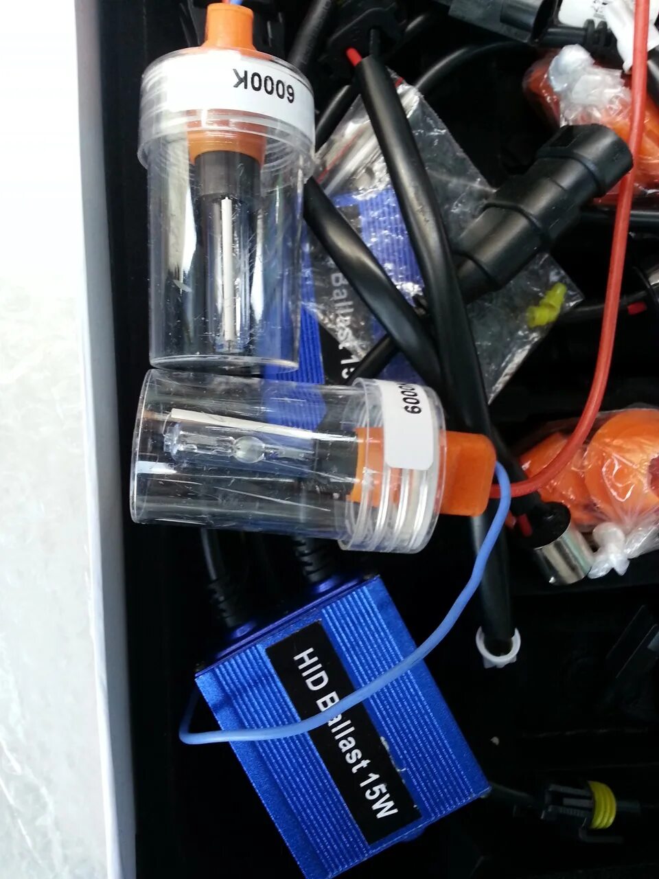 Ксенон в задний ход. Дополнительный свет на форд фокус 2. Ксенон заднего хода купить москов. Ксенон в задний ход инфинити qc56. Ксенон в задний ход инфинити qc56.