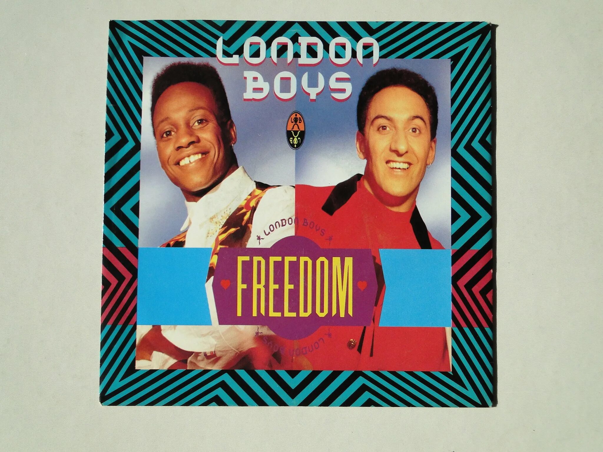 Harlem desire. Harlem desire. Группа london boys гибель. Группа london boys с женой. Группа лондон бойс.
