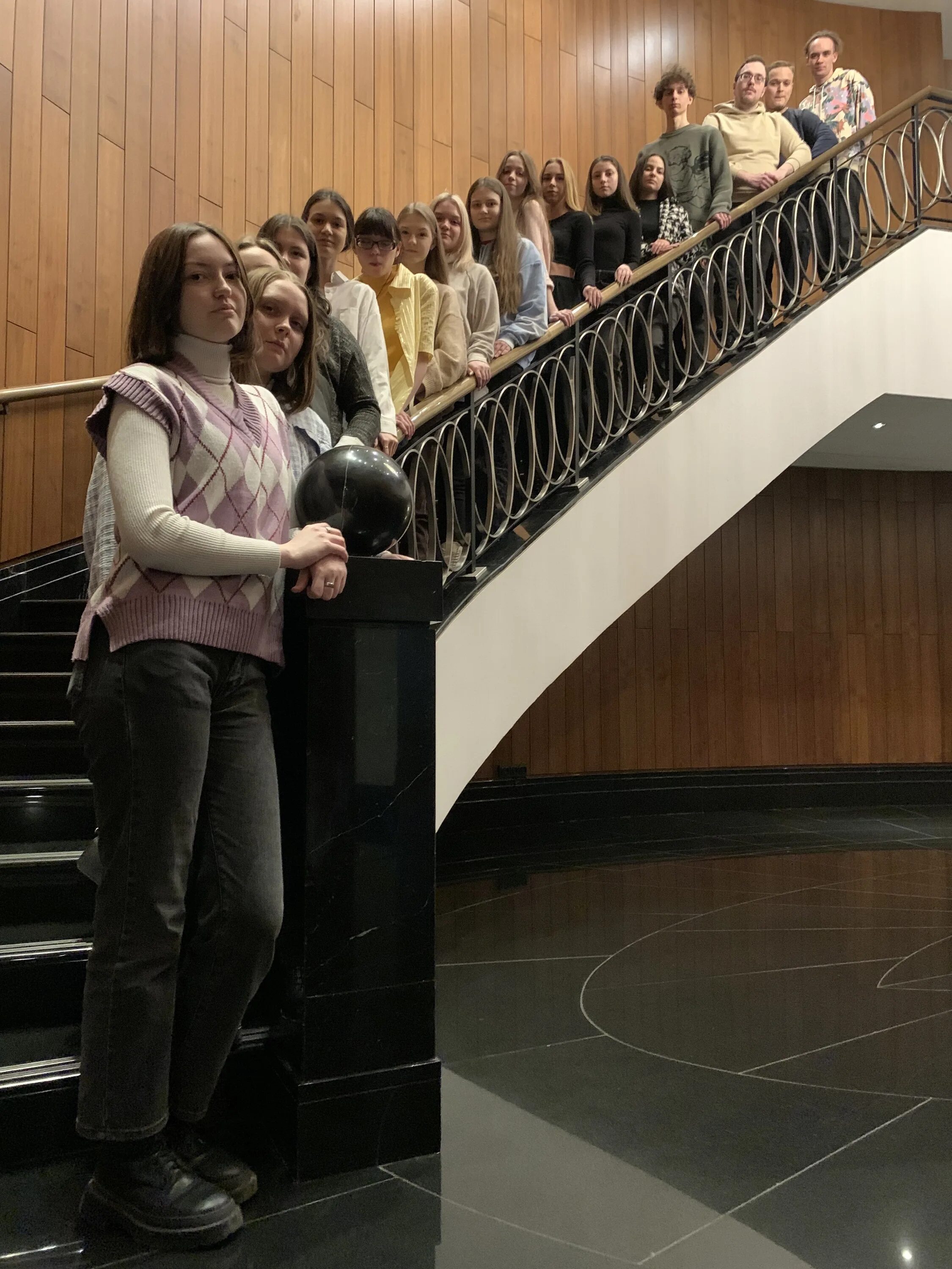 Спб набережная обводного канала 154а. Студенты в питере. Колледж туризма и гостиничного сервиса санкт-петербурга после 9. Парк отель березка челябинск ресепшн. Туризм и гостиничный сервис.