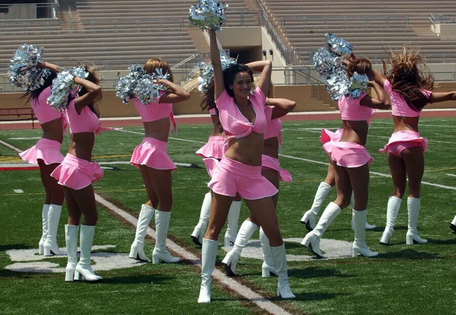 Мечты сбываются deep in the valley, 2009. Рэйчел спектер rachel specter. Мечты сбываются 2009. Мечты сбываются 2009. Мечты сбываются 2009.