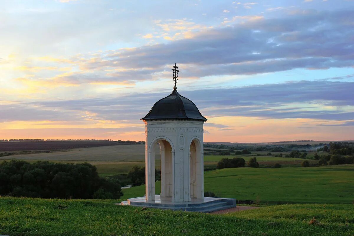 памятник-обелиск дмитрию донскому на красном холме. музей заповедник куликово поле тульская область. мемориал на красном холме куликова поля. красный холм тульская область. красный холм тульская область.