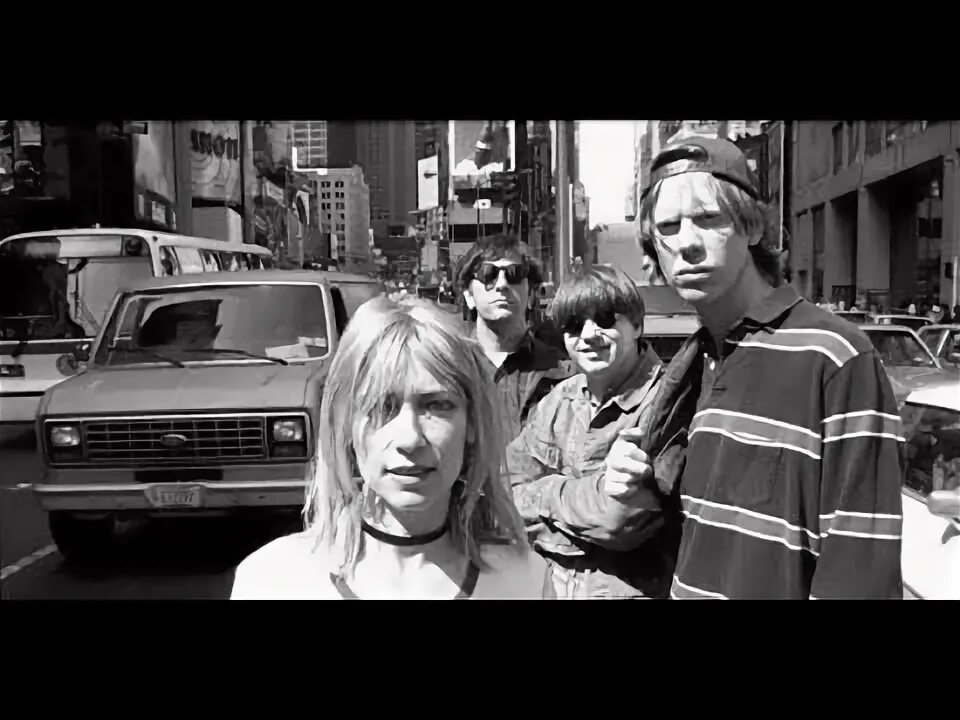 Слушать назад в юность. Группа Sonic Youth. Sonic Youth Nirvana. Sonic Youth в молодости. Kurt Cobain Sonic Youth.