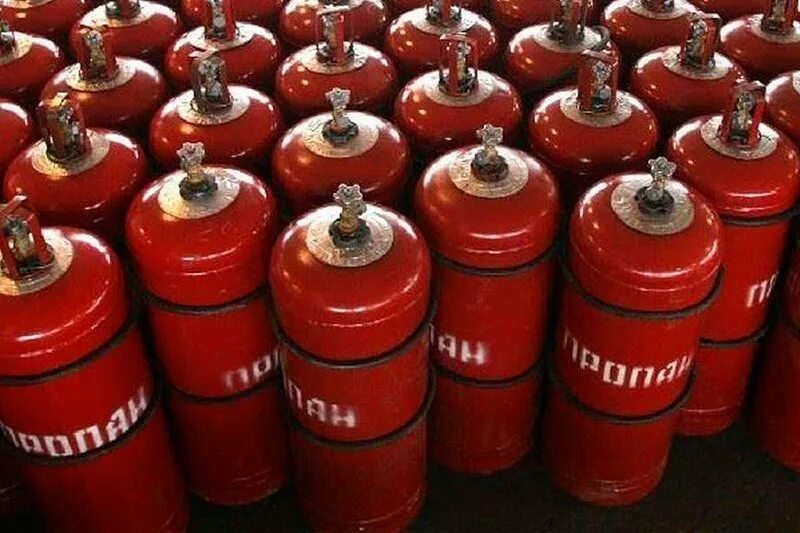 Авк газ. Баллон для сжатого газа. Газ пропан. Технический газ пропан. Газовый баллон пропан бутан.