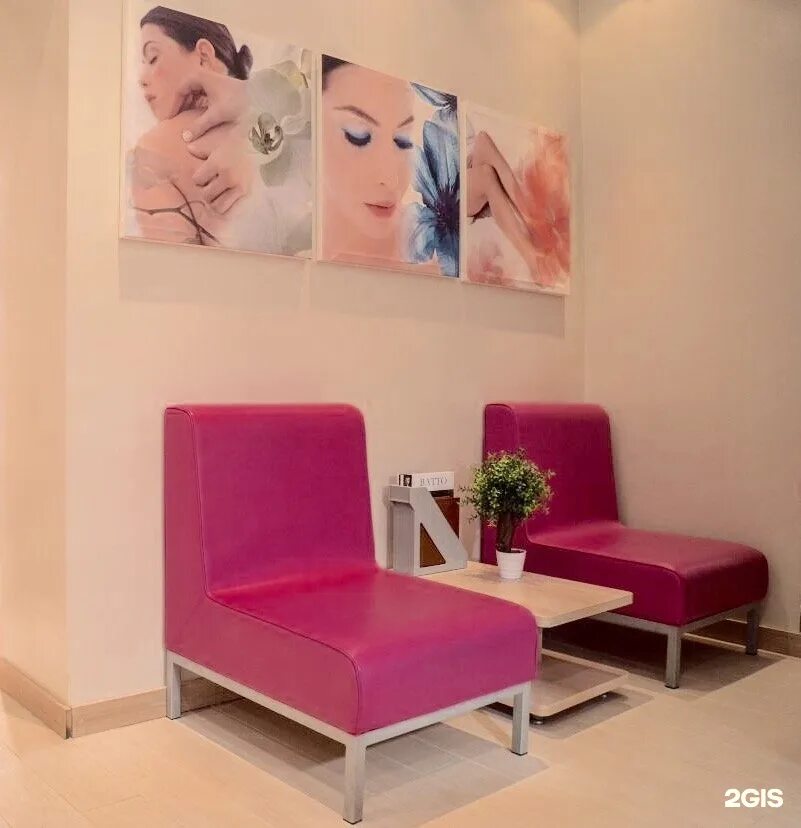 Ив роше магазины в красногорске. Продавцы салонов красоты ив роше йошкар-ола. Ив роше витрина. Ив роше в балашихе адрес. Ив роше йошкар ола.