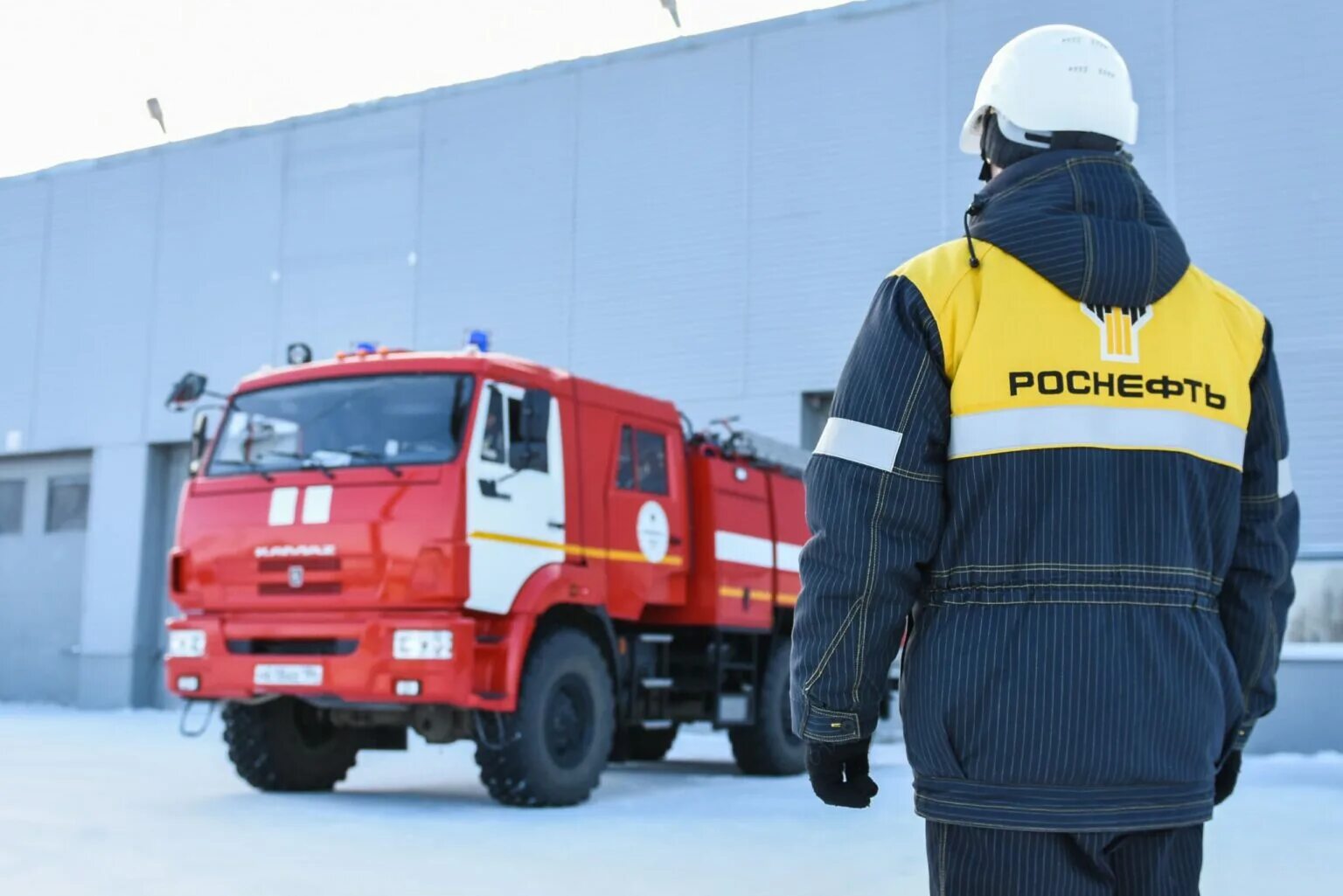 Рабочие на севере. Пожарная часть новый уренгой. Работа пожарным вахтовым. Ооо пожарная охрана новый уренгой. Ведомственная пожарная часть газпром трансгаз ухта.