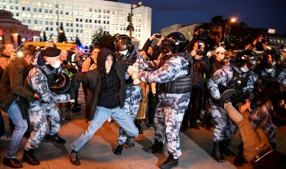 Протесты в Москве. Массовые протесты в России. Митинг 27 февраля 2024