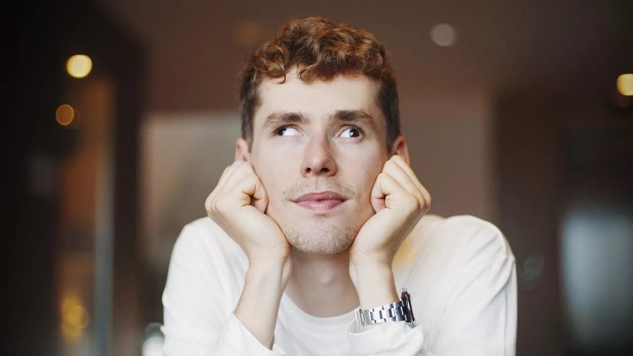 Lost Frequencies. Lost Frequencies певец. Lost Frequencies бельгийский музыкальный продюсер. Lost Frequencies - Alive and feeling Fine. Lost frequencies head