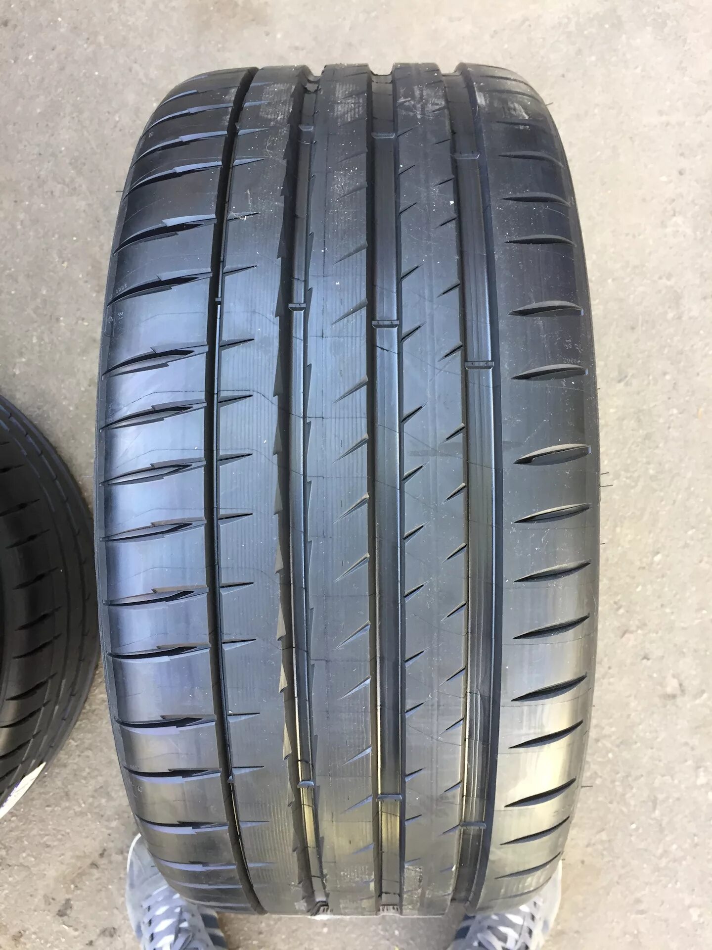 Michelin Pilot Sport 4. Michelin Pilot Sport 4 s r17. Michelin Pilot Sport 4s. Мишелин Pilot Sport-4s XL.