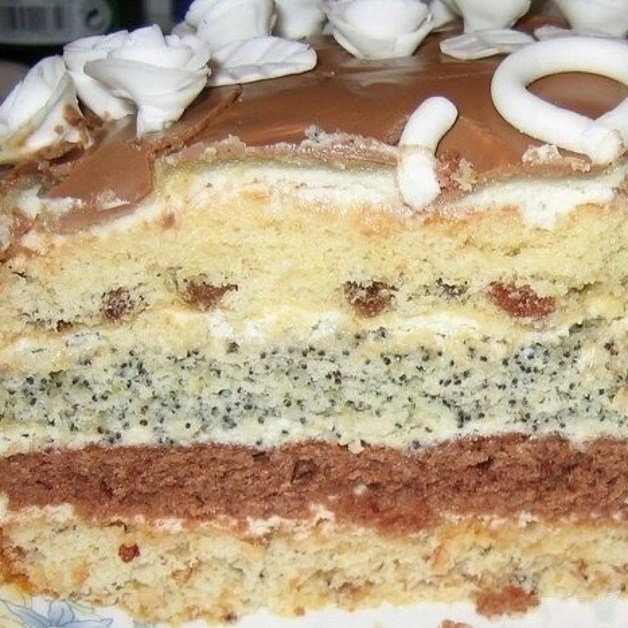 Торт Королевский сметанник. Маковый торт Королевский. Торт Дамский каприз с маком изюмом. Лёгкий домашний тортик.