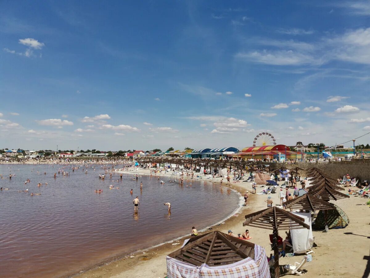 Озеро развал соль-илецк. Город илецк фото. Город илецк фото. Соленые озера соль-илецк. Солилецк фото здания.