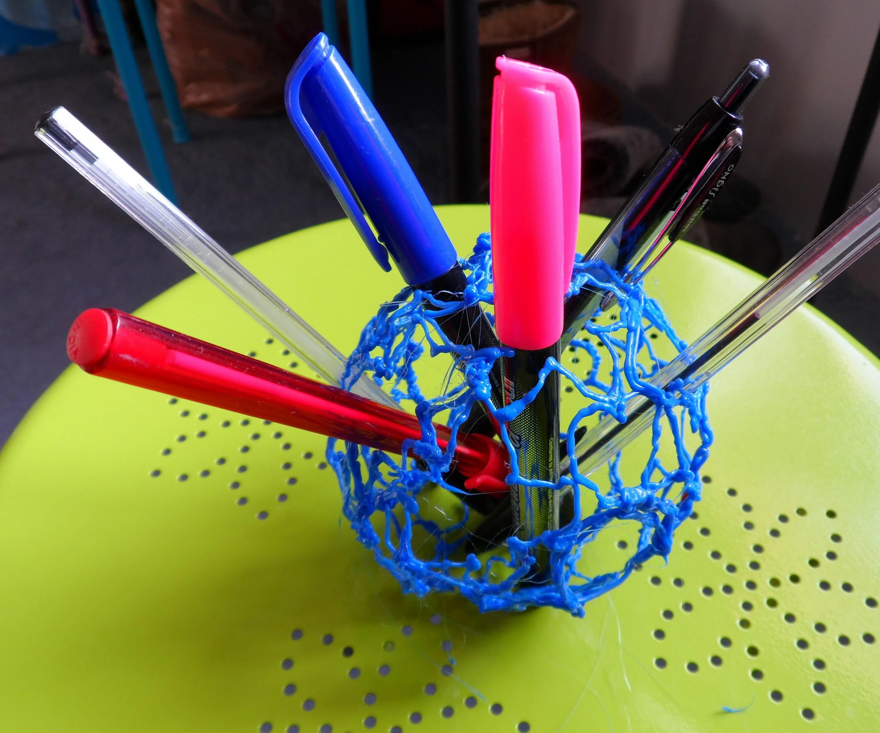 Подставка для ручек. Чехол для телефона из 3д ручки. Как сделать подставку из 3 д ручки. Подставка для телефона из три д ручки. Как сделать подставку из 3 д ручки.