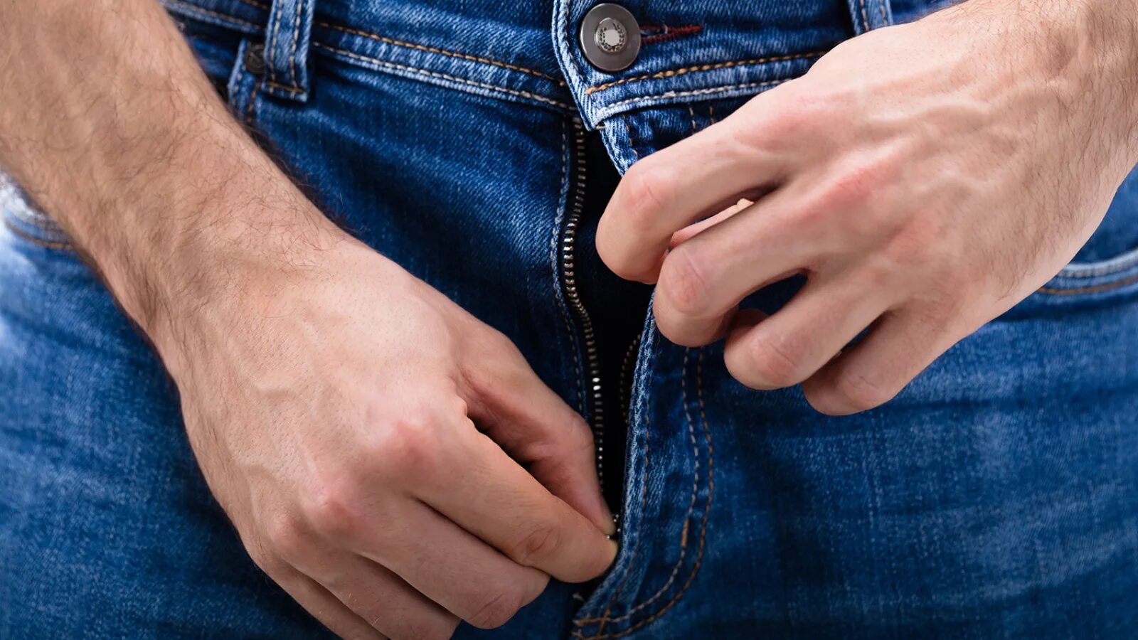 Мужская рука на джинсах. Эрегированный. Мужчина расстегивает джинсы. Картинки вызывающие эрекцию. Good penis