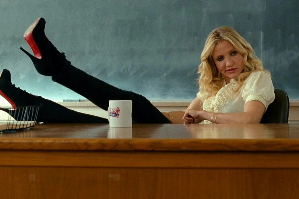 Ушел из жизни учитель. Ухожу из учителей. Учитель уходит из школы. Ухожу из учителей. Дши шостаковича курск.