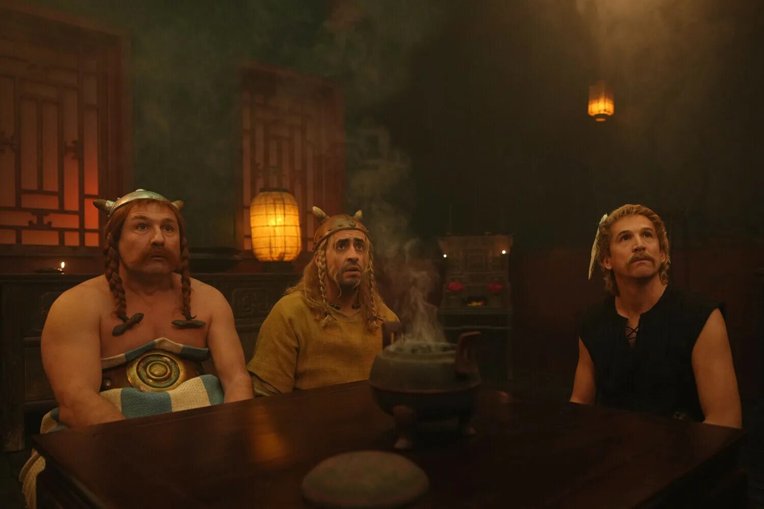 Астерикс и обеликс: поднебесная (2023) astérix & obélix: l'empire du milieu. Астерикс поднебесная. Астерикс и обеликс поднебесная 2023. Астерикс и обеликс поднебесная. Астерикс и обеликс поднебесная фильм 2023.