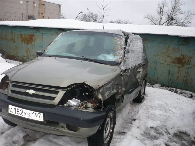 Куплю аварийный автомобиль. Битые автомобили Москва Московская область. Купить аварийный автомобиль. Авито битые машины. Битая машина авито.