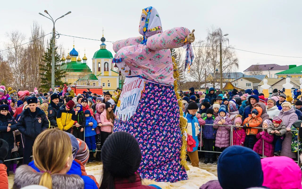 Масленица в грязях 2024. Г Ливны Масленица. Праздник проводы зимы. Масленица в городе. Праздничные гуляния на Масленицу.