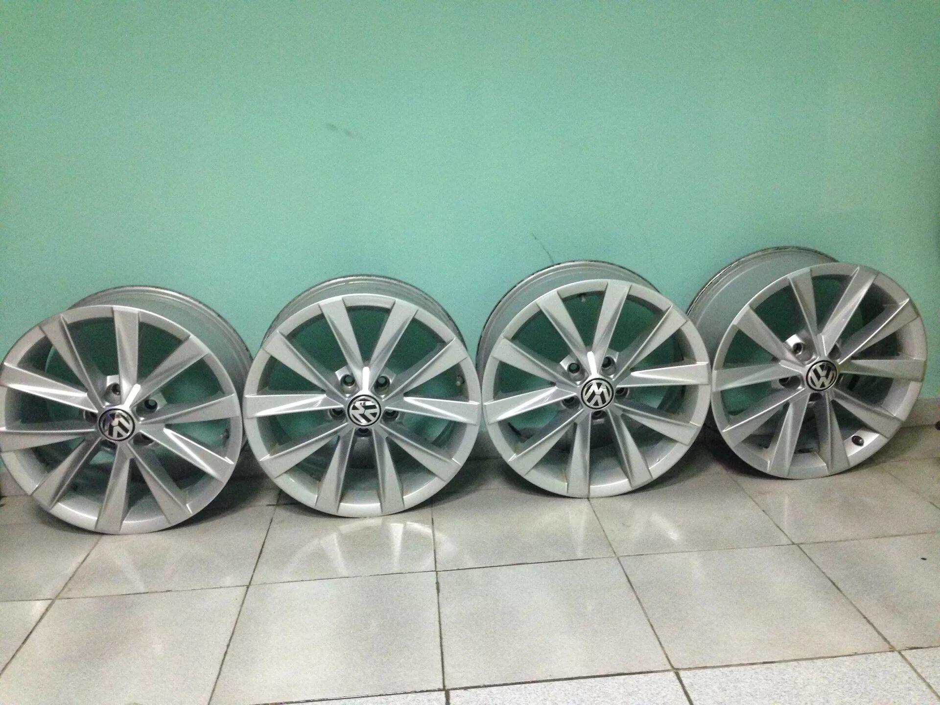 Диски Volkswagen r17. Диски Фольксваген r17 5x112. Диски r17 5x112 Jetta. Диски Borbet Volkswagen r17. Купить лит 9