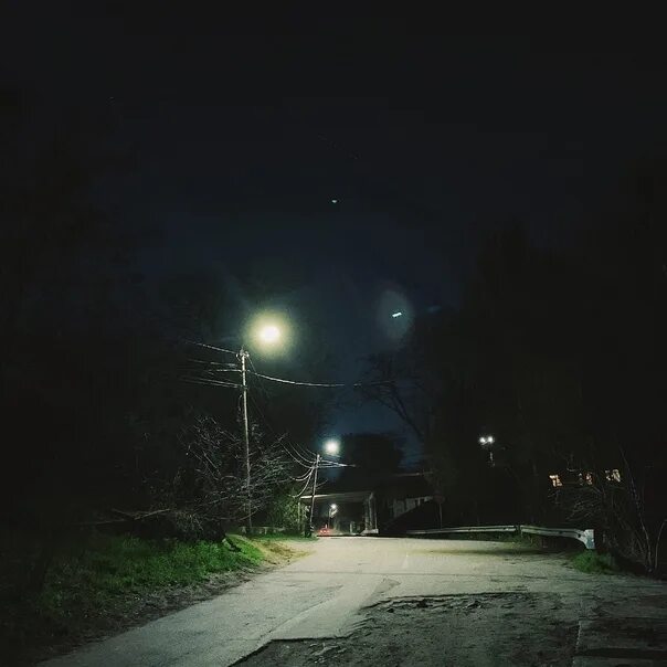 Что было ночью в таганроге. Таганрог ночью. улицы таганрога ночью. ночь в таганроге эстетика. таганрог знак ночью.