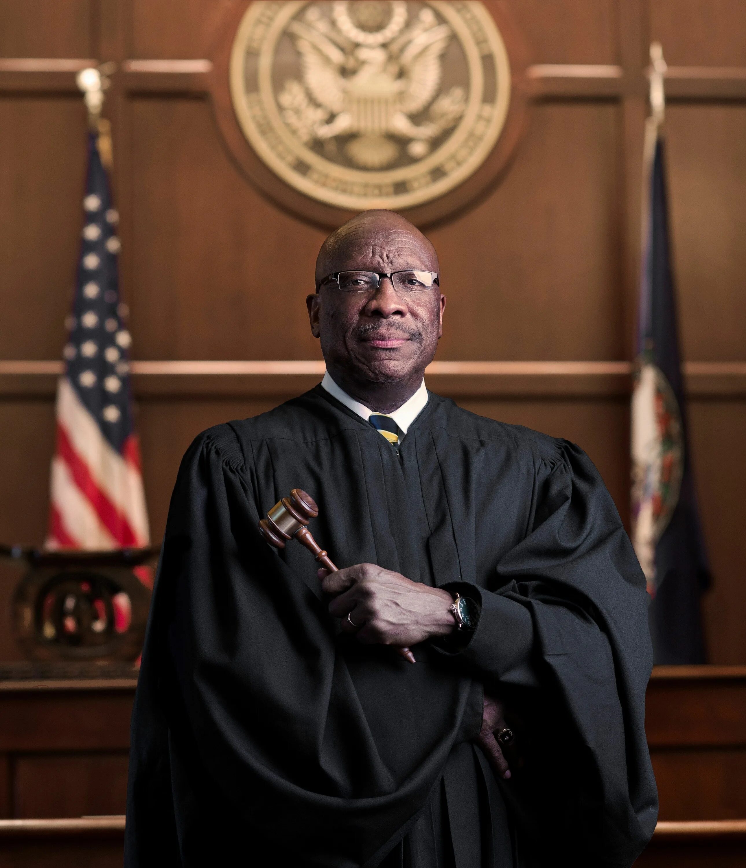 What is a judge. Судья сша. federal judge. самый милый судья в америке. молоток судьи сша.