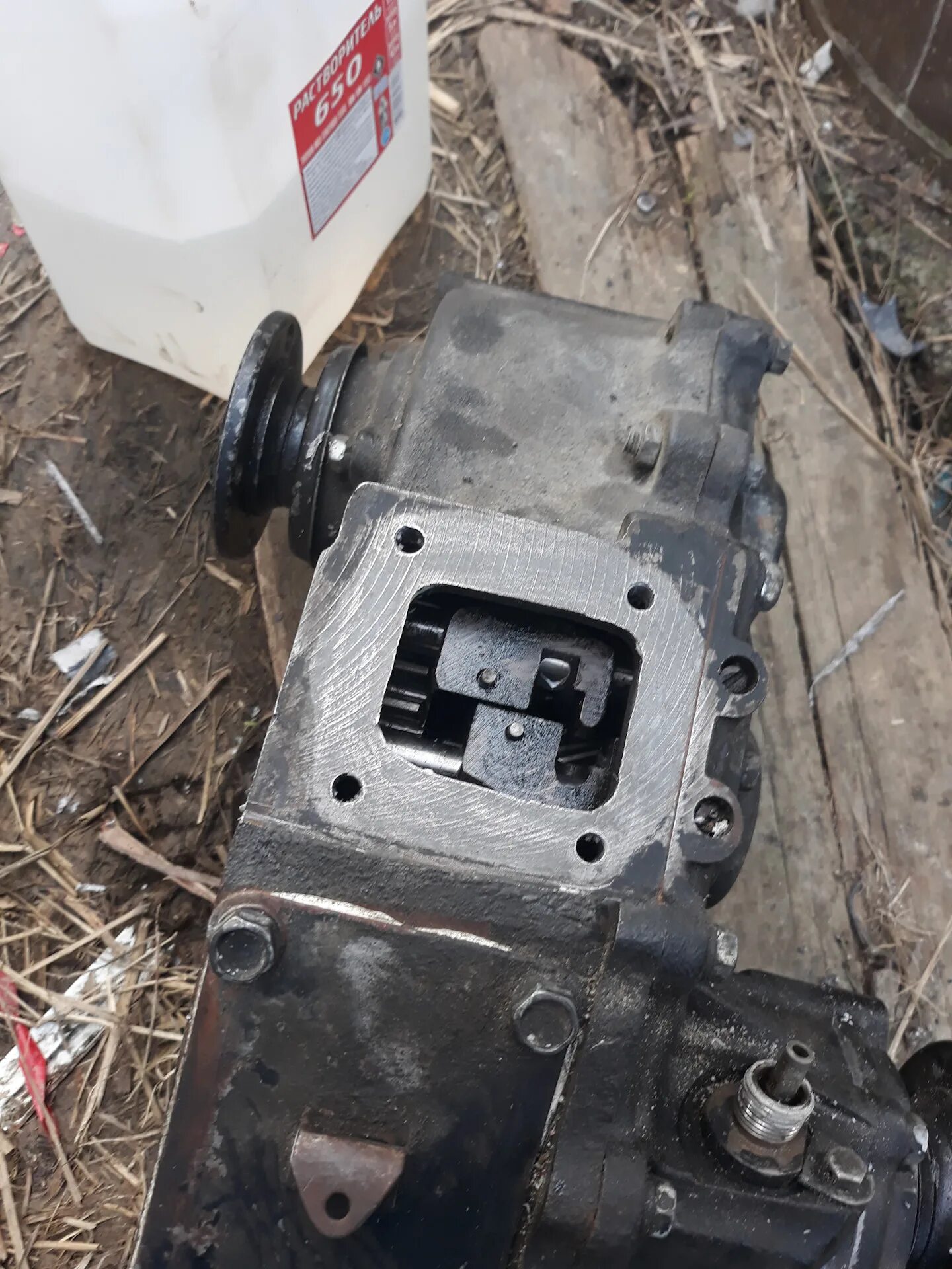 Как поменять раздатку на уаз. Раздатка уаз 31512. Уаз раздатка антивыбивайка. Раздатка уаз 3151. Кулиса раздатки уаз патриот.