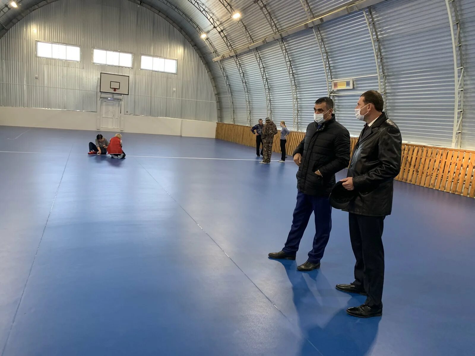 стадион пальмира в шаховской. спорткомплекс в шаховском районе московской области. спортивный зал. ремонт спортивного комплекса. дворец спорта переборец рыбинск.