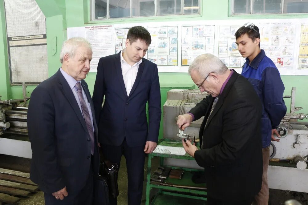 Колледж вгпгк. Техникум донецк ро. Московский гидрометеорологический техникум. Каменский педагогический колледж. Сайт дпгт.