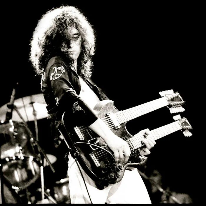 Led zeppelin джимми пейдж. Гитары джимми пейджа. Джимми пейдж молодой. Гитары джимми пейджа. Гитары джимми пейджа.