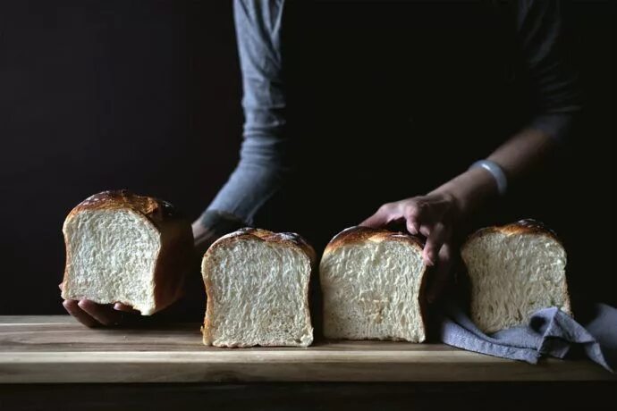 Rice bread. Хлеб и вода. Хлеб и вода фото. Mellow Bread японский хлеб. Хлеб с рисом.