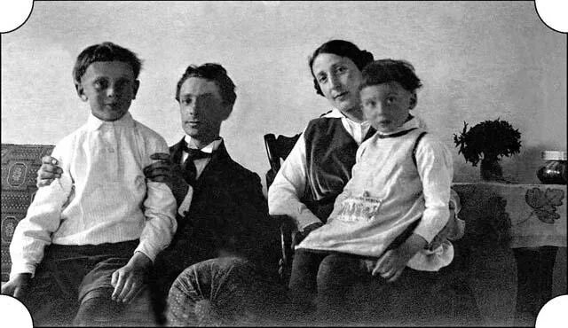 Борис збарский биография личная жизнь Виктория Лопырева раскрыла тайну происхождения Игоря Булатова WOMAN