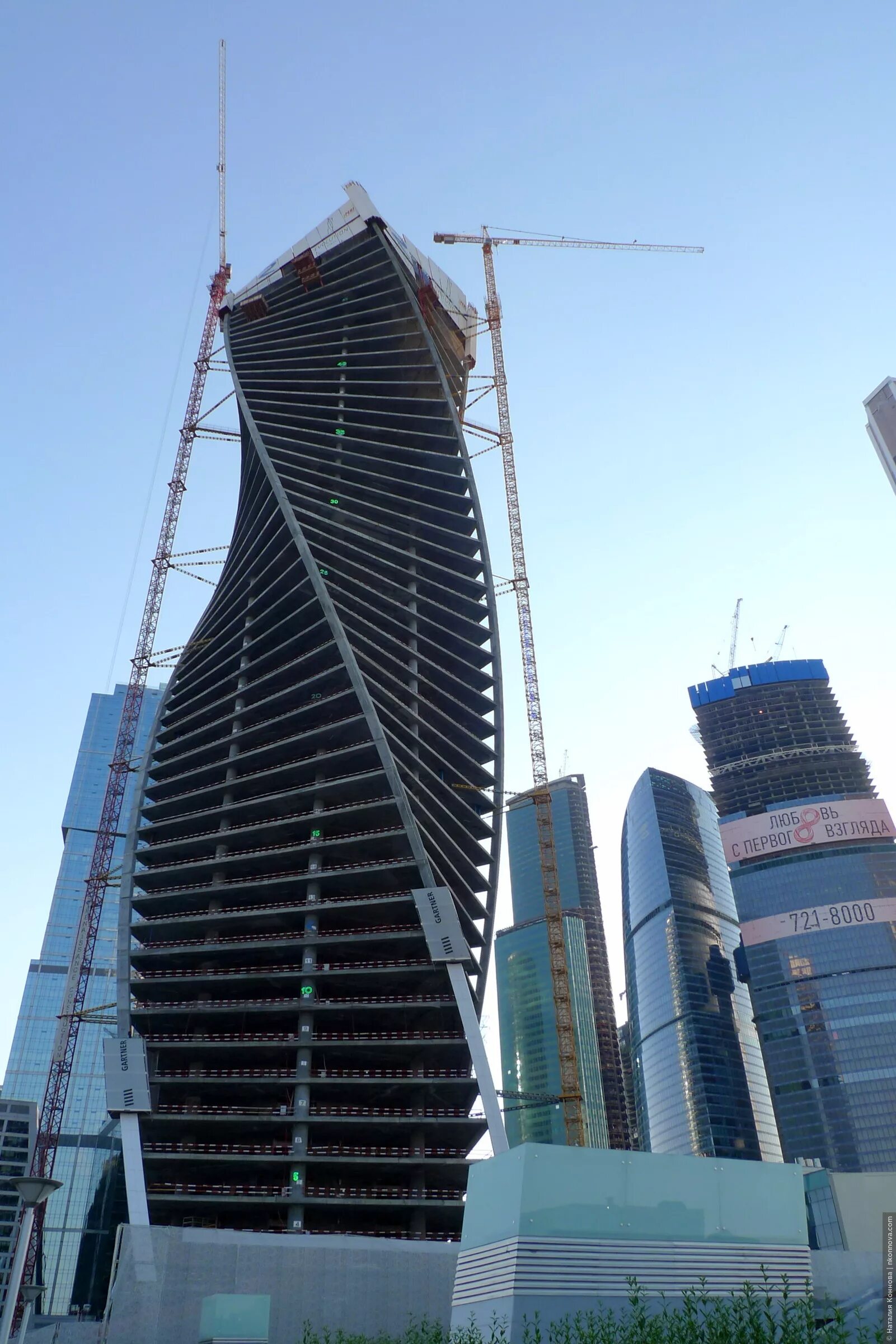 Строительство башни в москве. Москва Сити недостроенная башня. Башня призрак Москва Сити. Башня Эволюция Москва Сити стройка. Башня Татнефть Москва Сити.