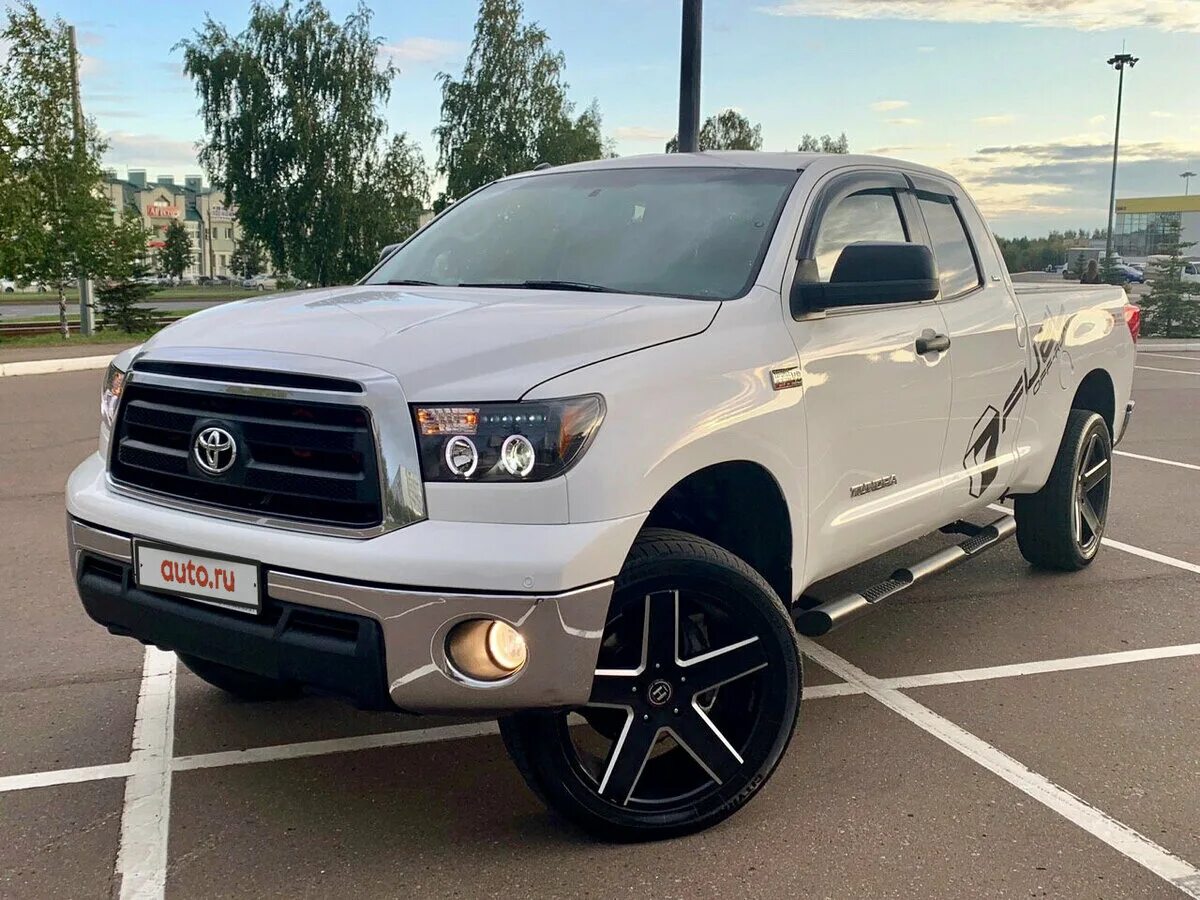 Toyota Tundra 2010. Toyota Tundra CREWMAX. Такта тундра 2010. Toyota Tundra II 2010.