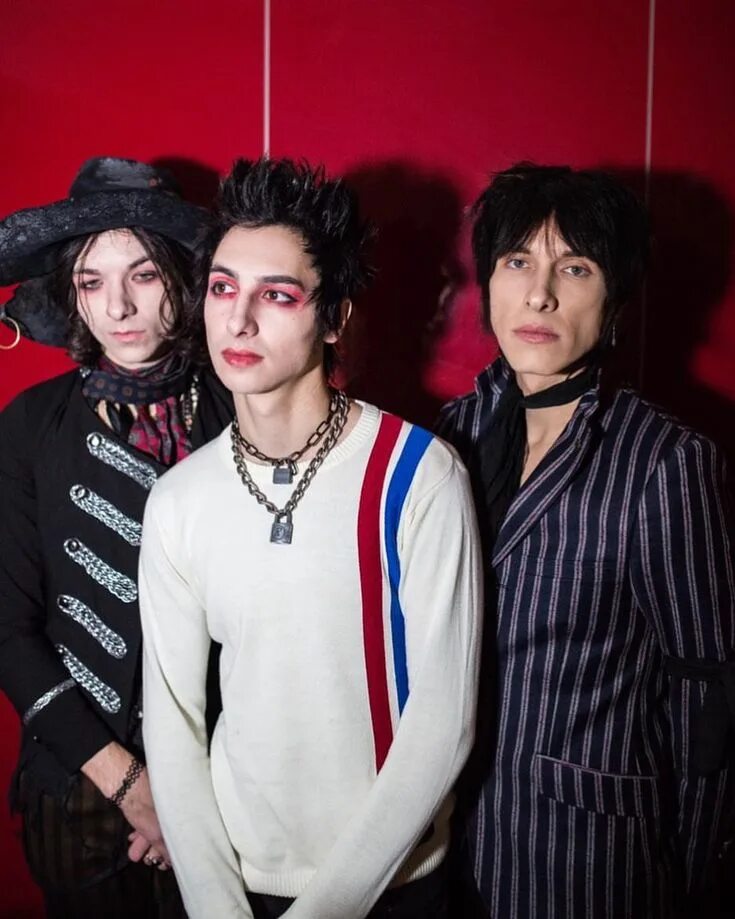 Группа Palaye Royale. Группа Palaye Royale участники. Солист группы Palaye Royale. Palaye Royale вампиры.