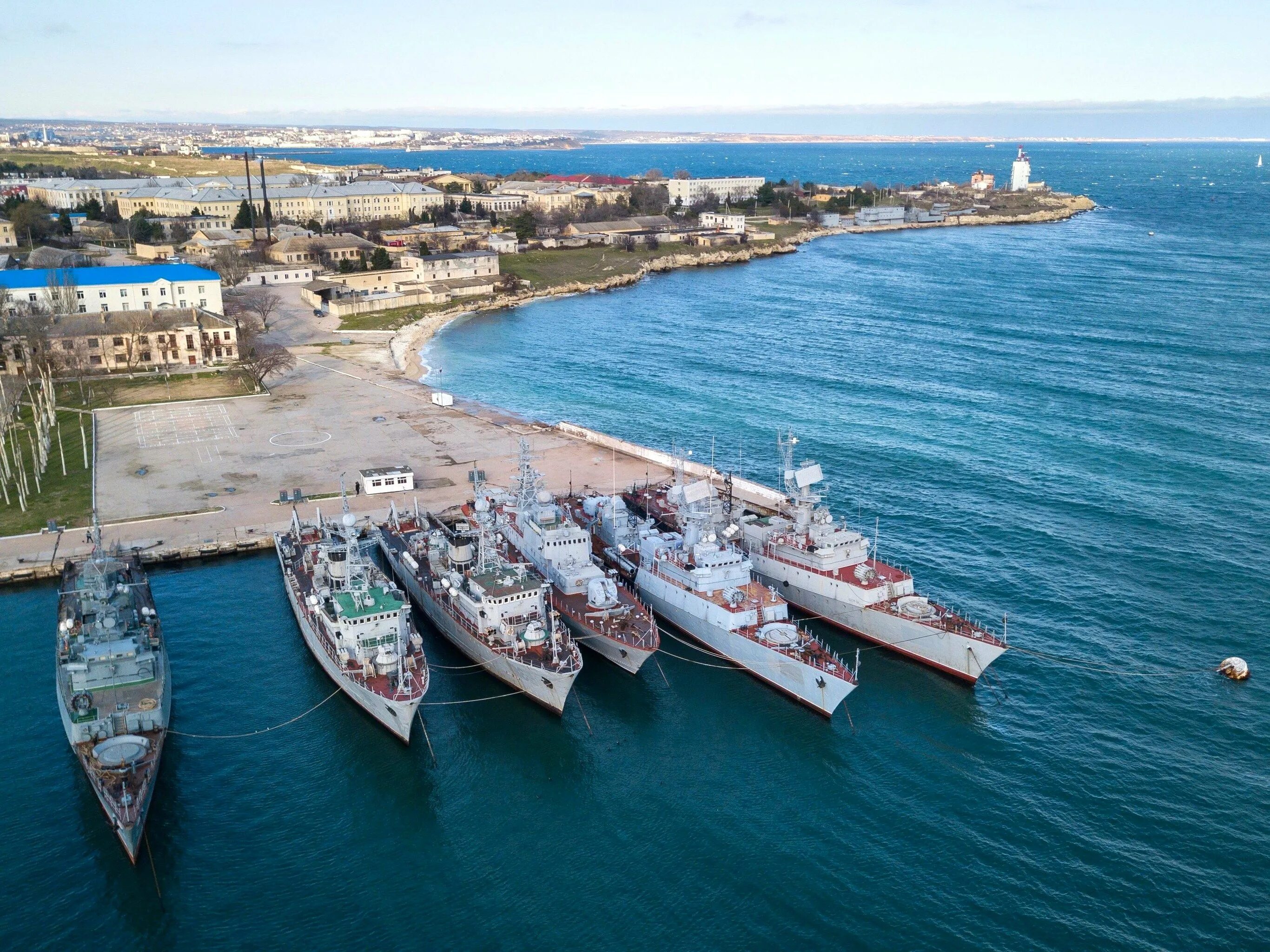 Крымская ВМБ Черноморского флота. Севастополь военно морская база Черноморского флота. Донузлав база ВМФ. Крымская ВМБ Донузлав. Крым флот россии