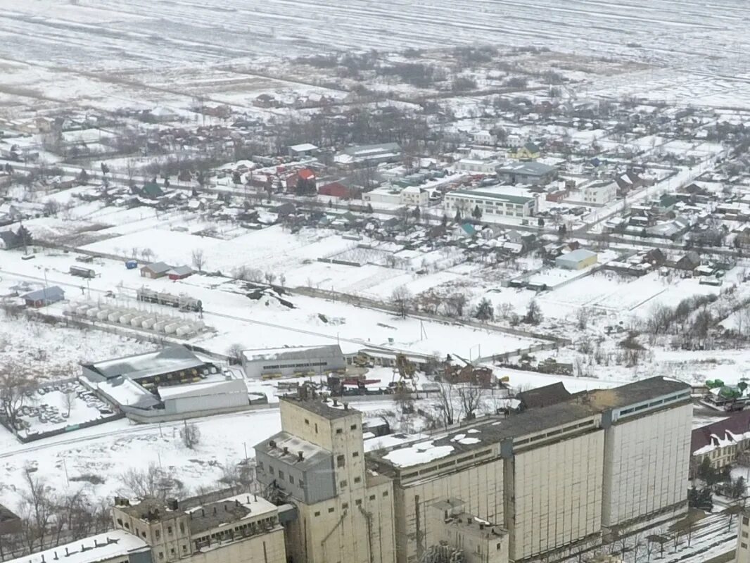 Погода полтавская красноармейского на неделю. Станица Полтавская Краснодарский край зимой. Станица в Краснодарском крае зимой. Торговый центр Станичный станица Полтавская. Самая холодная зима в станице Полтавской.