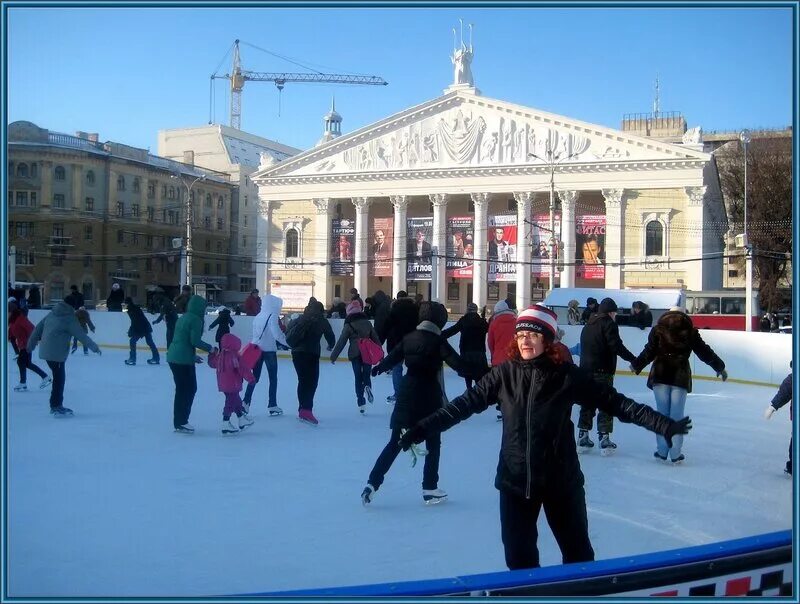 работа катков воронеж. уличные катки воронеж. каток под открытым небом. каток лед воронеж. катки воронеж 2022.