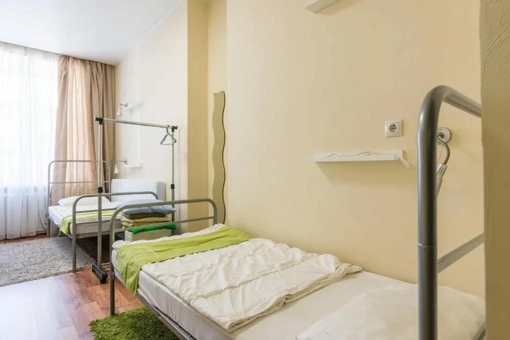 Найс красные ворота садовая-черногрязская ул 5/9 москва. Хостел найс красные ворота. Хостел найс красные ворота. Купе хостел красные ворота 8. Найс красные ворота москва.