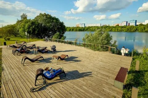 Парк у москвы реки