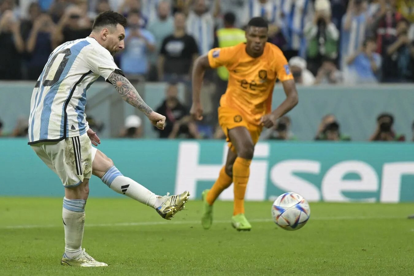 игроки нидерландов. сборная голландии 2006. аргентина нидерланды чм 2022. лаутаро аргентина. футбольный матч.